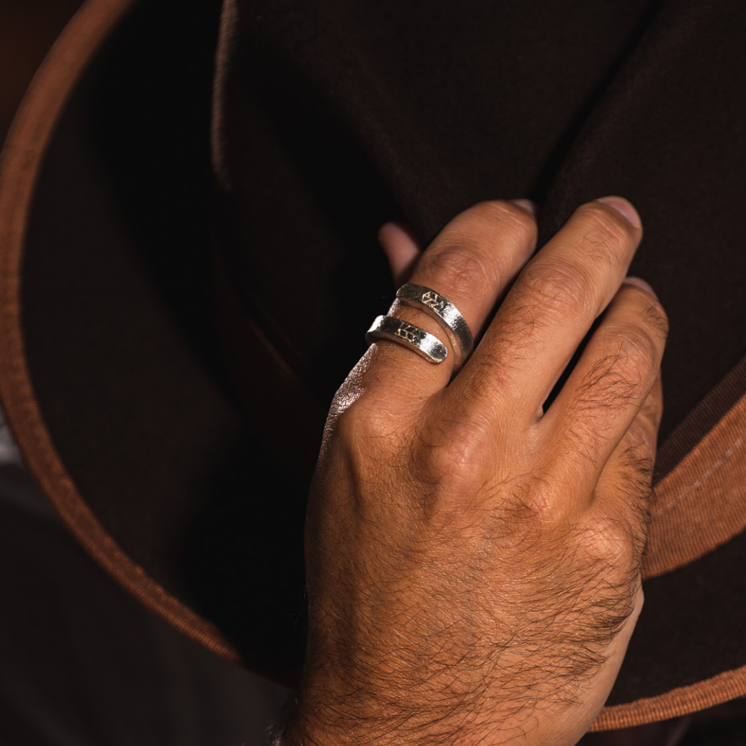 Artisan crafted Freedom Ring - White - Bleu Nomade Made in Italy following traditional jewelry techniques.