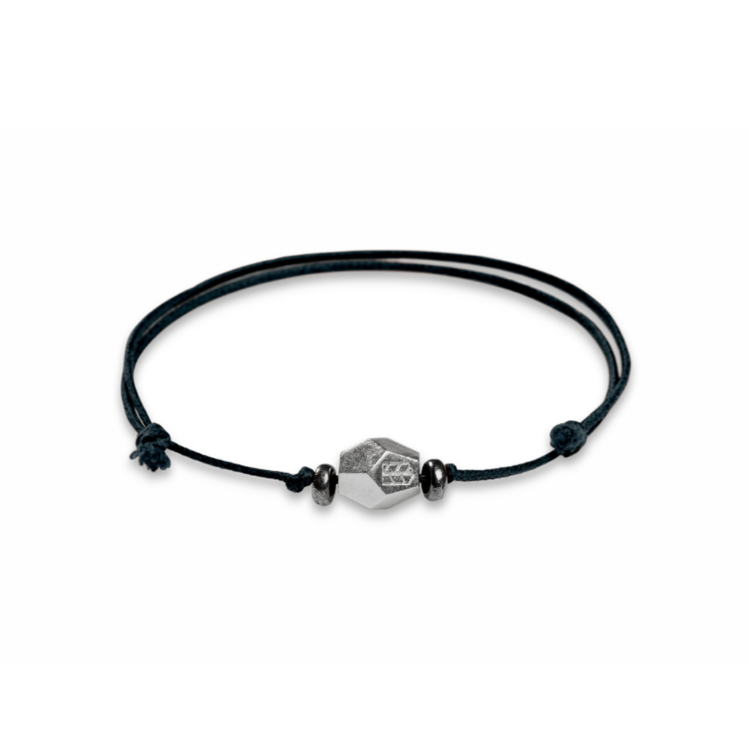 Artisan crafted Chaos - Navy - Bleu Nomade Made in Italy following traditional jewelry techniques.