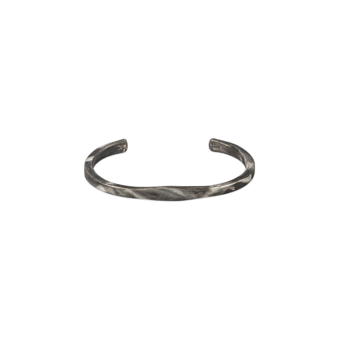 Artisan crafted Wave cuff - Fire - Bleu Nomade Made in Italy following traditional jewelry techniques.