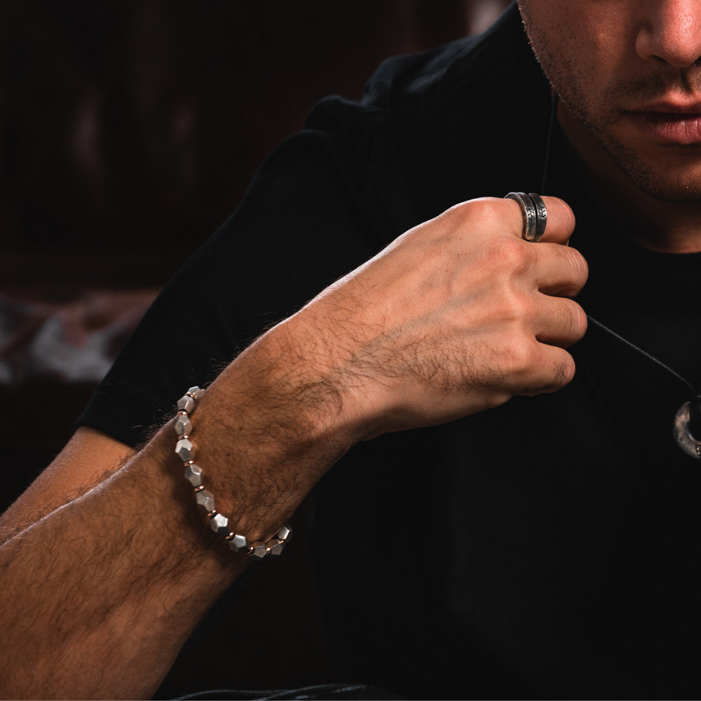 
                  
                    Artisan crafted Apocalypse - Silver & Gold beads - Bleu Nomade Made in Italy following traditional jewelry techniques.
                  
                
