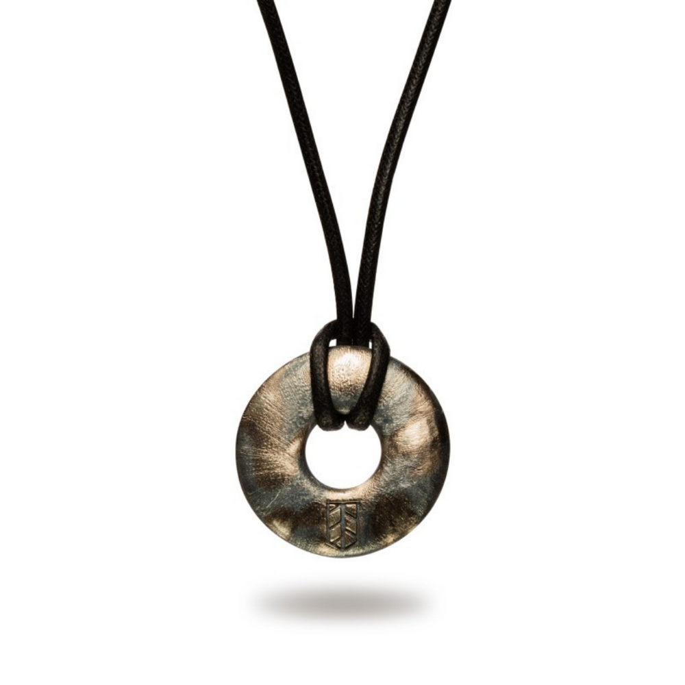 
                  
                    Artisan crafted Amor Fati Necklace - Fire - Bleu Nomade Made in Italy following traditional jewelry techniques.
                  
                